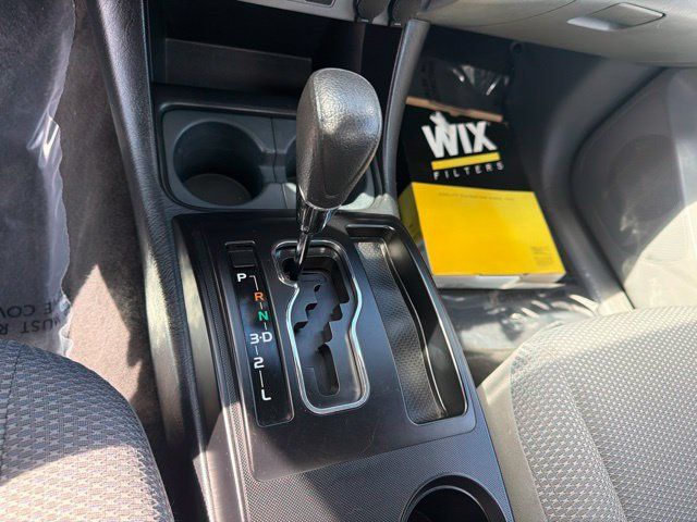 Used 2012 Toyota Tacoma 4x4 Regular Cab image 13