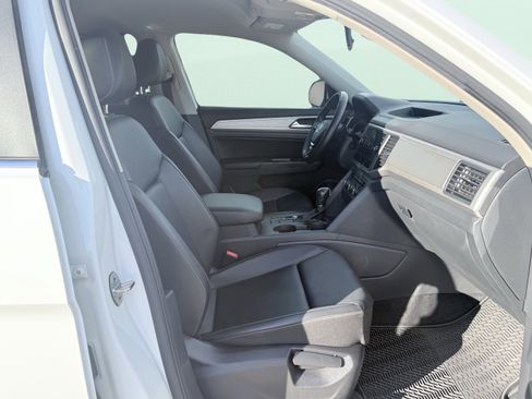 Used 2019 Volkswagen Atlas SE image 50