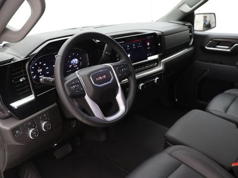 Used 2026 GMC Sierra 1500 SLT AWD/4WD image 19