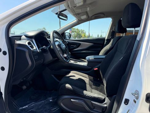 Used 2015 Nissan Murano S w/ Navigation Package AWD/4WD image 9