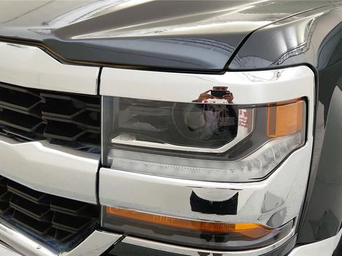 Used 2019 Chevrolet Silverado 1500 LT w/ All Star Edition image 14