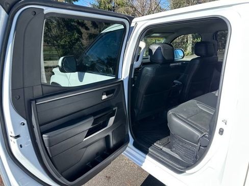 Used 2023 Toyota Tundra Limited AWD/4WD image 32