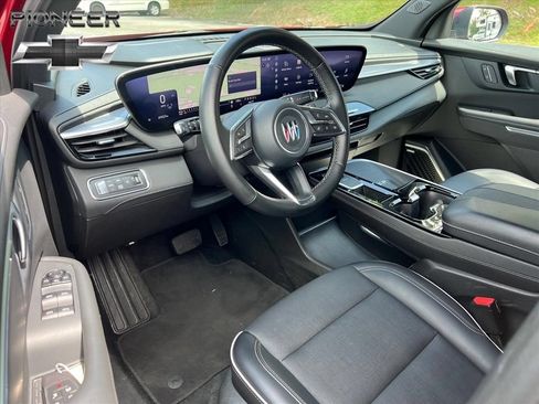 Used 2025 Buick Enclave Preferred AWD/4WD image 16