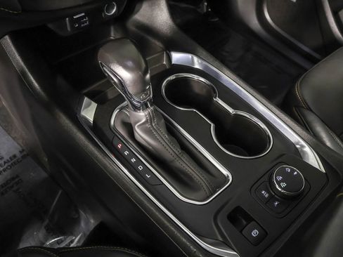 Used 2021 Chevrolet Traverse RS w/ LPO, Floor Liner Package image 29