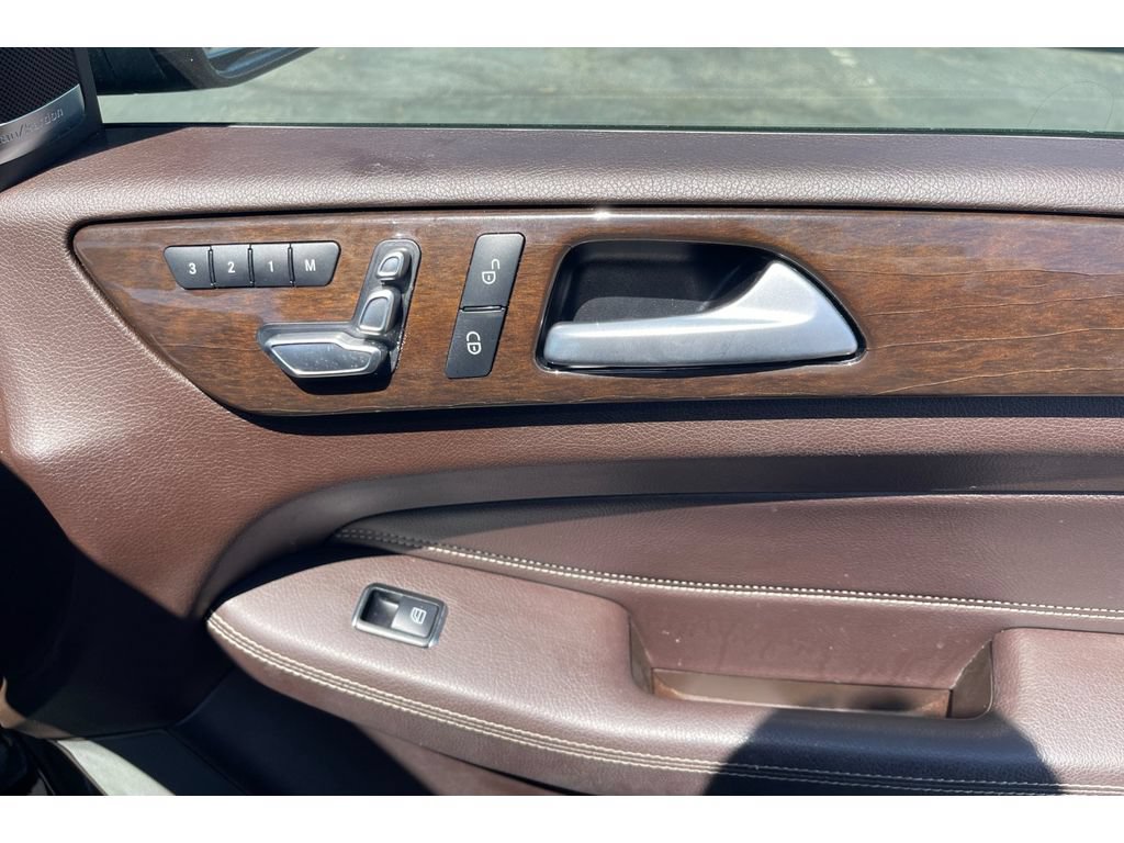 Used 2018 Mercedes-Benz GLS 450 4MATIC image 22