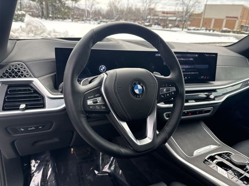 Used 2026 BMW X5 xDrive40i image 16