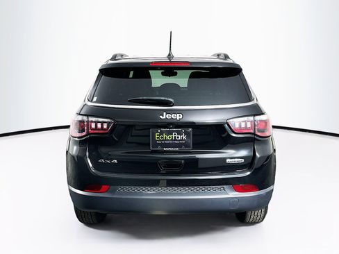 Used 2024 Jeep Compass Latitude image 7