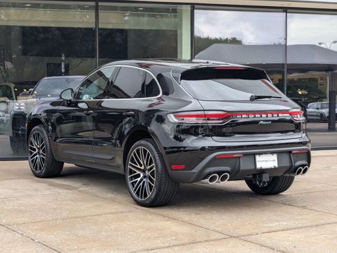 Used 2025 Porsche Macan image 3
