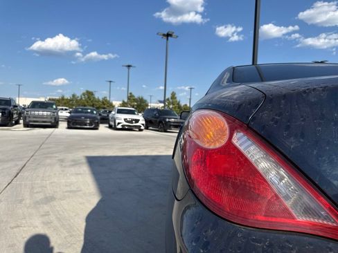 Used 2004 Toyota Solara SE FWD image 8