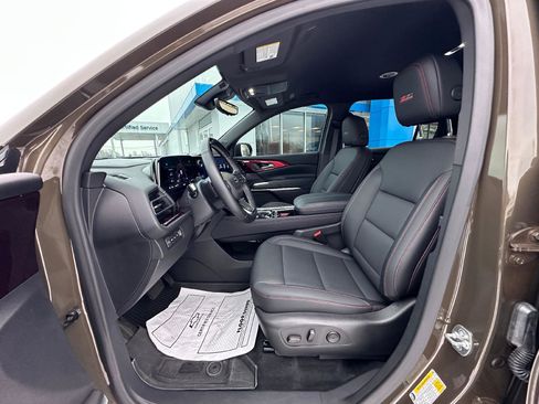 Certified 2024 Chevrolet Traverse Z71 w/ Enhanced Driving Package image 10