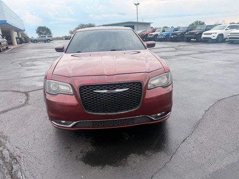 Used 2019 Chrysler 300 S AWD/4WD image 6