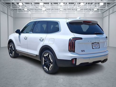 Used 2024 Kia Telluride EX FWD image 7