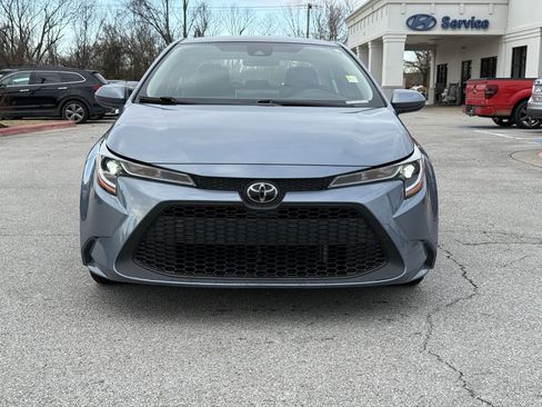 Used 2021 Toyota Corolla LE image 2