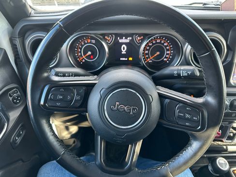 Used 2022 Jeep Gladiator Sport image 17