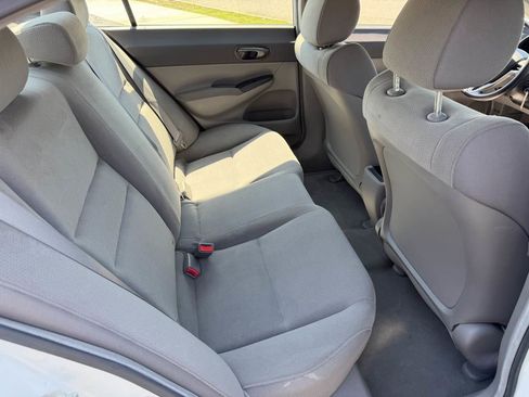Used 2010 Honda Civic DX-VP image 16