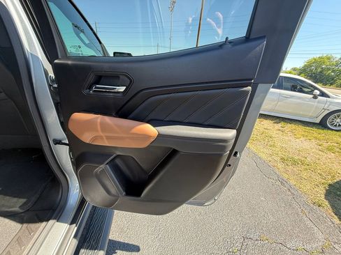 Used 2026 GMC Canyon AT4 w/ Technology Plus Package AWD/4WD image 20