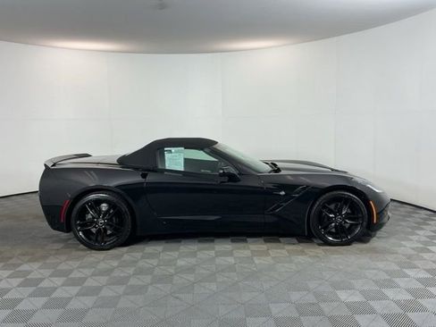Used 2015 Chevrolet Corvette Stingray Convertible RWD image 5