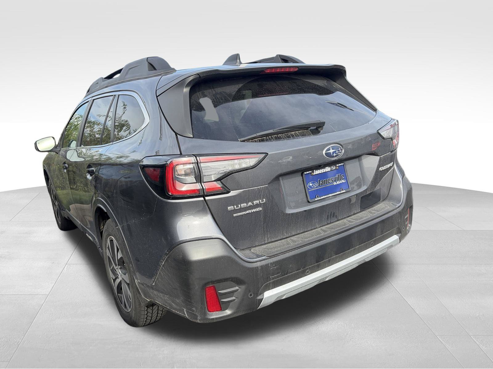 Used 2020 Subaru Outback Limited w/ Popular Package #2 AWD/4WD image 4