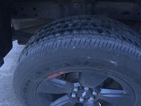 Used 2018 Chevrolet Colorado LT w/ Redline Special Edition image 7