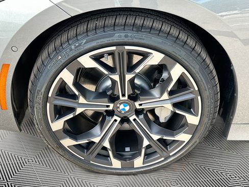 New 2025 BMW 330i Sedan w/ M Sport Package image 28
