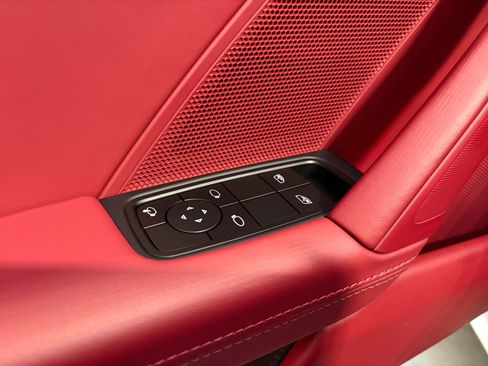 Certified 2025 Porsche 911 Carrera GTS RWD image 21