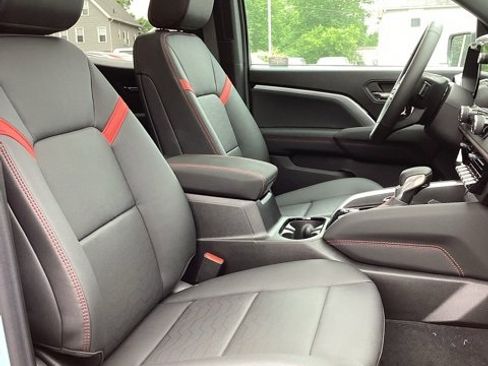 New 2025 Chevrolet Colorado Z71 w/ Technology Package image 16