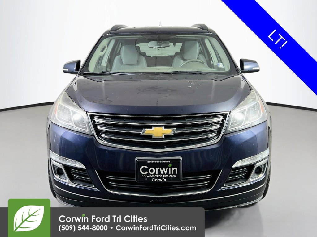 Used 2017 Chevrolet Traverse LT AWD/4WD image 3