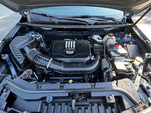 Used 2020 Cadillac XT5 Luxury image 2