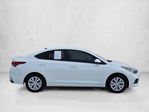 Used 2021 Hyundai Accent SE image 4