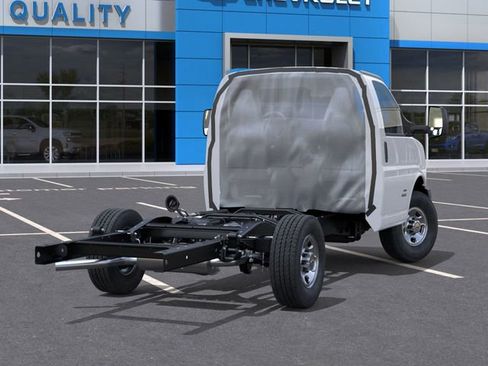 New 2026 Chevrolet Express 3500 w/ Power Convenience Package image 4