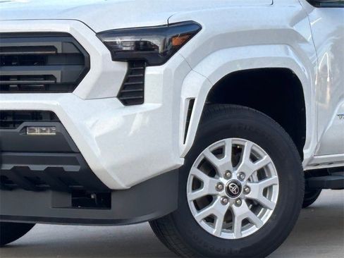 New 2026 Toyota Tacoma SR5 image 2