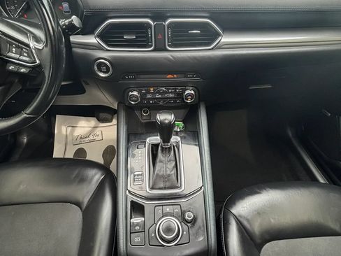 Used 2018 MAZDA CX-5 Touring w/ Preferred Equipment Package AWD/4WD image 11