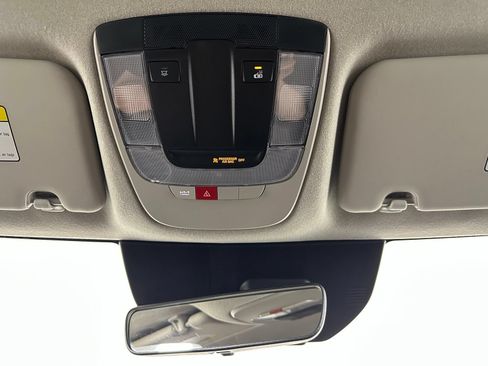 Used 2025 Kia Niro Wind w/ Wind Preserve Package FWD image 41