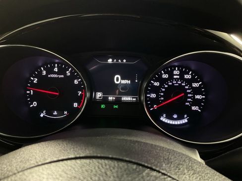 Used 2016 Kia Sedona EX FWD image 25