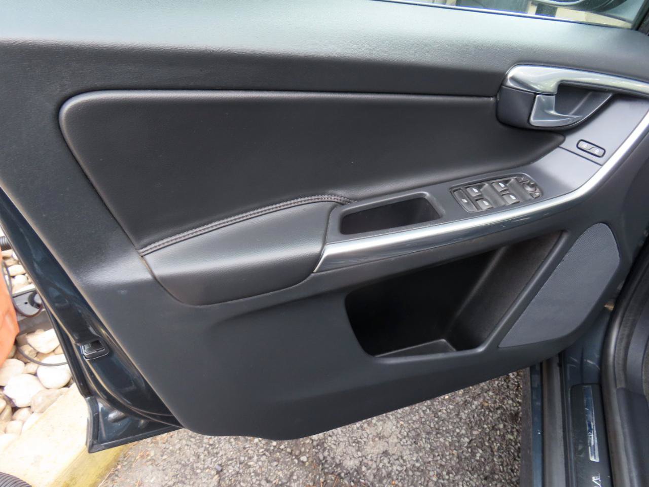 Used 2015 Volvo XC60 T5 Premier FWD image 10