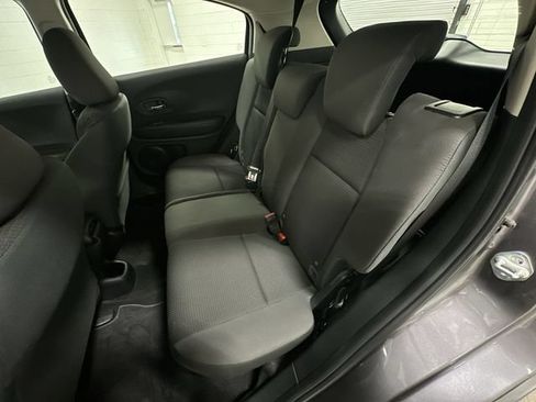 Used 2022 Honda HR-V LX image 14