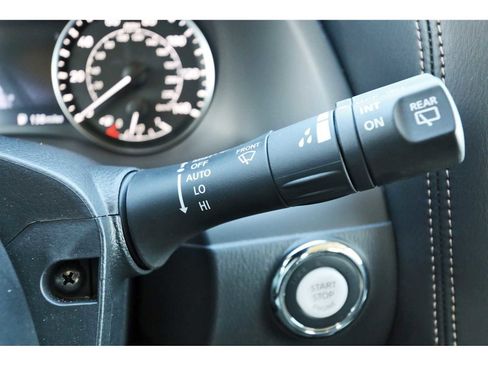 Used 2024 Nissan Armada Platinum w/ Captain's Chairs Package image 19