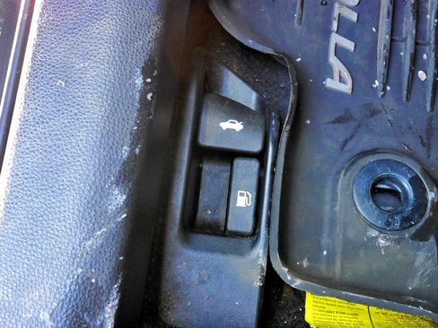 Used 2020 Toyota Corolla SE image 21