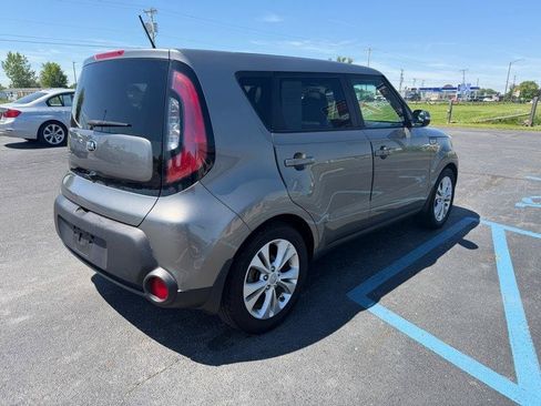 Used 2014 Kia Soul + w/ Primo Package FWD image 9