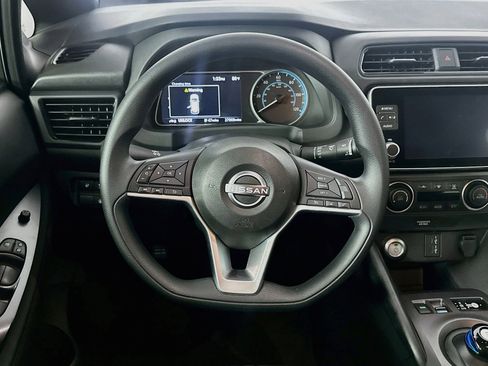Used 2024 Nissan Leaf S FWD image 18