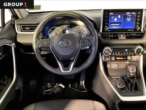 Certified 2019 Toyota RAV4 XLE image 9