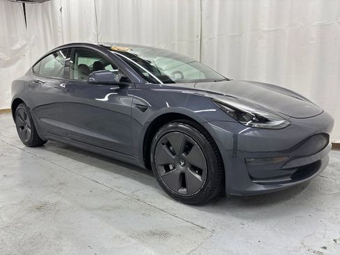 Used 2023 Tesla Model 3 Standard Range image 7