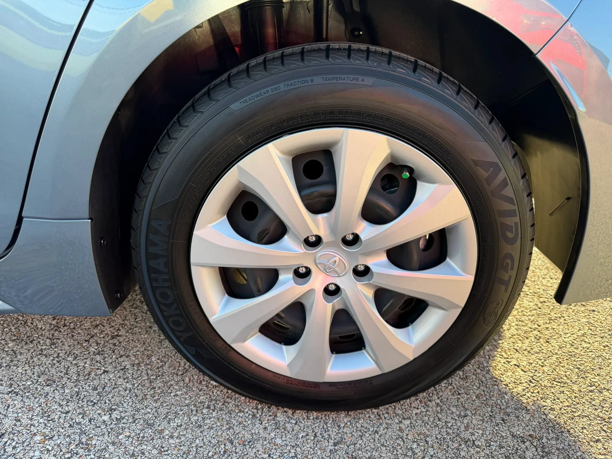 Used 2025 Toyota Corolla LE FWD image 14