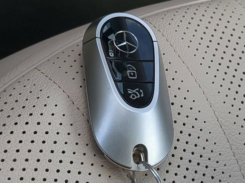 Used 2023 Mercedes-Benz EQS 450+ Sedan image 26