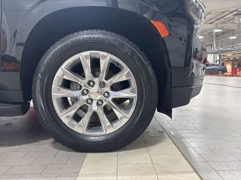 Used 2021 Chevrolet Suburban Premier image 29