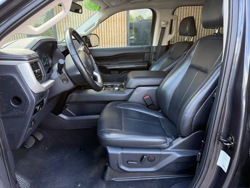 Used 2024 Ford Expedition Max XLT AWD/4WD image 18