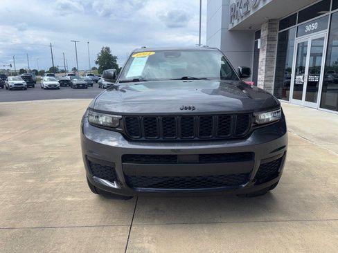 Used 2021 Jeep Grand Cherokee L Laredo RWD image 4