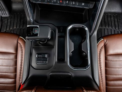 Used 2024 GMC Sierra 1500 Denali Ultimate image 28