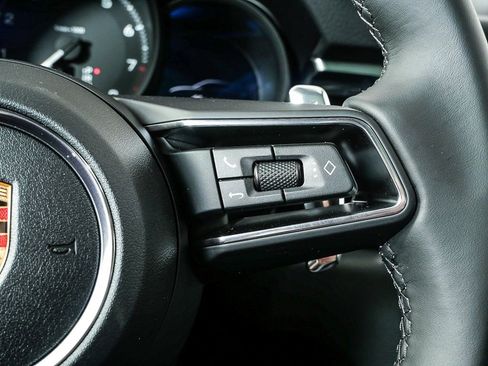 New 2026 Porsche Macan image 12