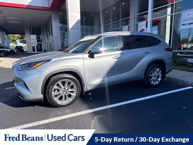 Used 2022 Toyota Highlander Limited AWD/4WD image 18